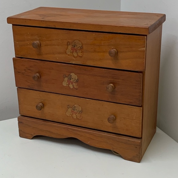 Mid Century Vtg Wooden Lithographed Puppy Dog 3 Drawer Doll Chest Dresser Trunk - Picture 2 of 13